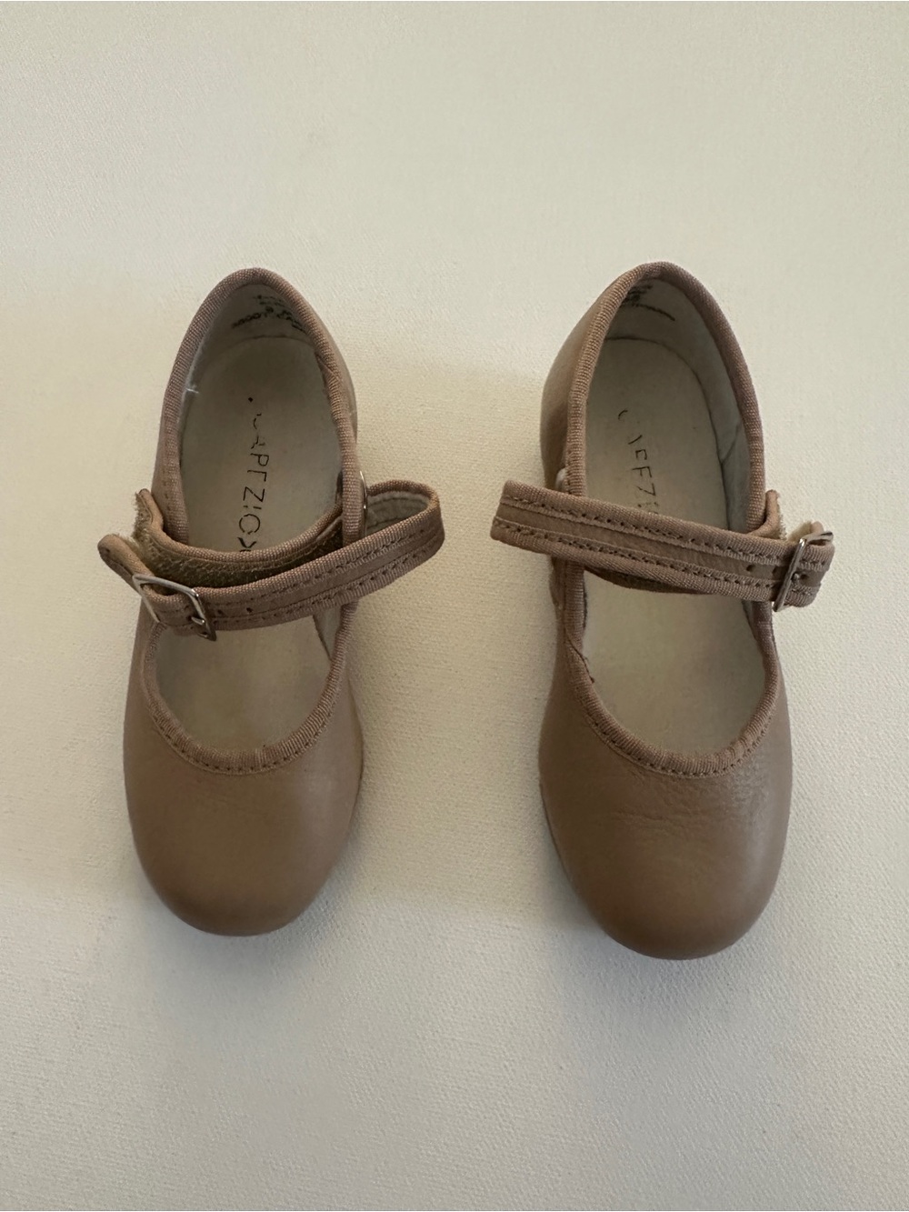 Capezio Brown Mary Jane Girls' dance shoes. Size 8M.